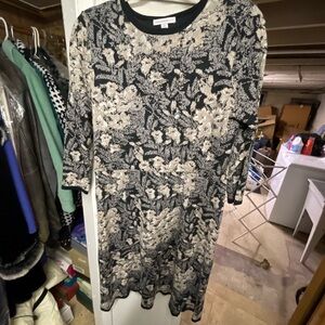Isaac Mizrahi Live Floral black and tan Patterned sweater Dress